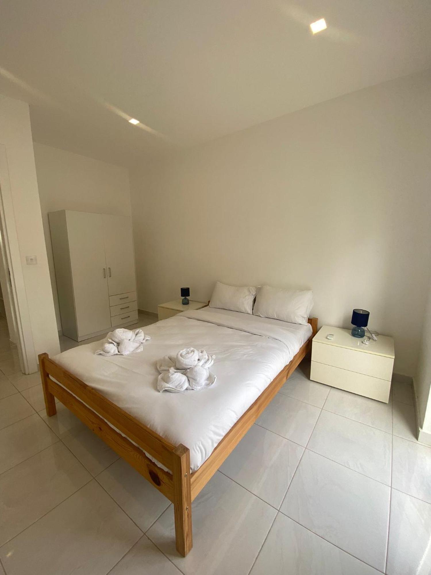 Spectacular Distant Seaview Apt Sliema Exteriér fotografie